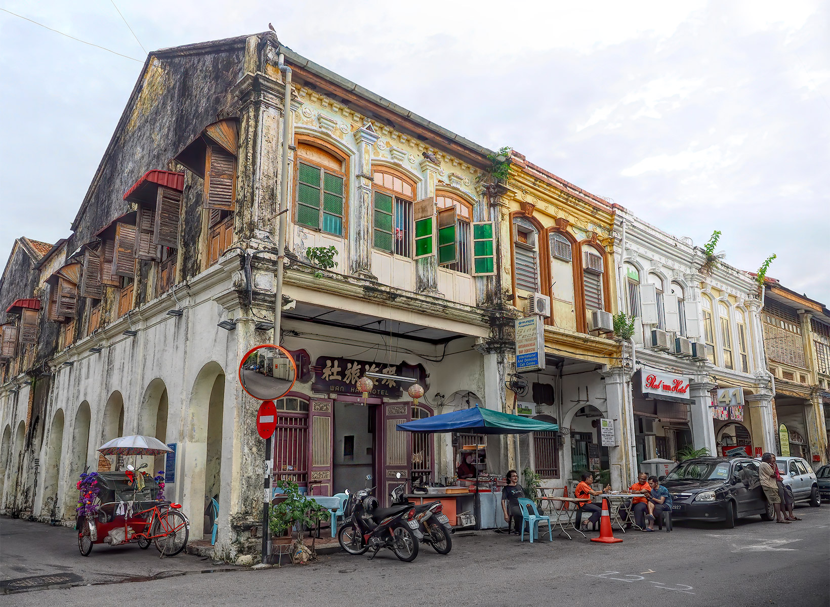 Artists Sketch My Penang Shophouse Photo